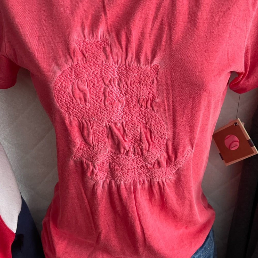 New MLB Red st. Louis Cardinals women’s T-shirt